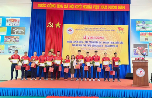 THE HAI YEN đã được Trung tâm huấn luyện thể thao Quốc gia Đà Nẵng mời đến tham dự Lễ Vinh Danh Huấn luyện viên - Vận động viên đạt thành tích xuất sắc tại Đại hội thể thao SEA GAMES 31.
